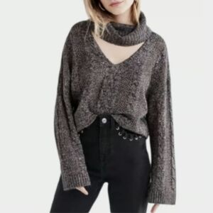 Urban outfitters oversized attached scarf V neck Knit sweater  size large